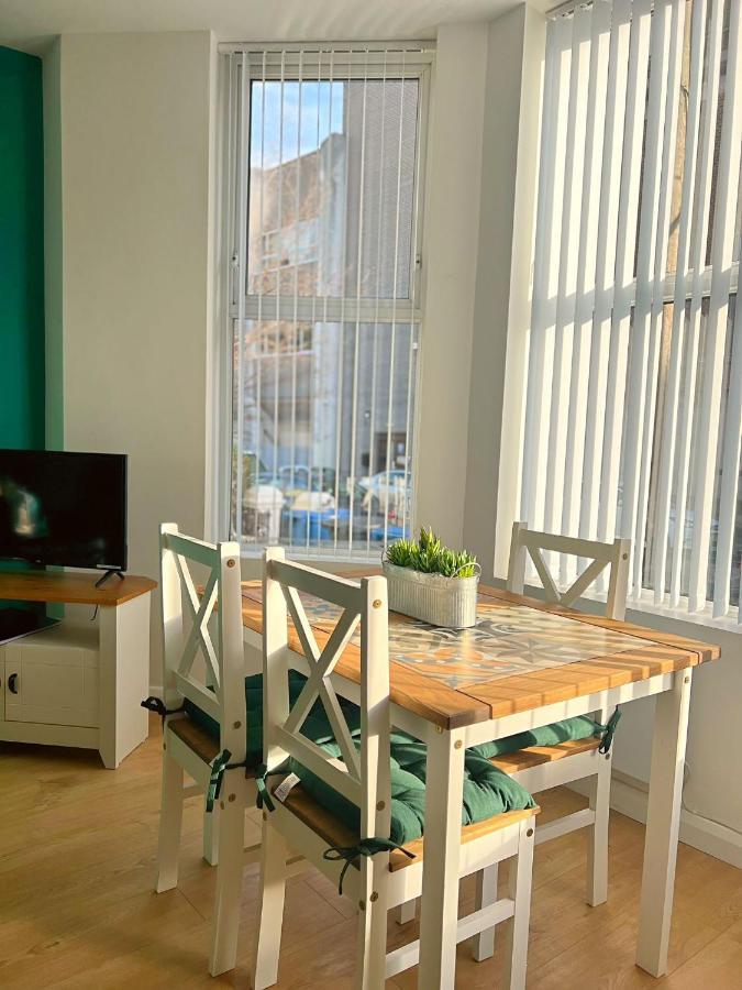 Bangor Central Apartments エクステリア 写真