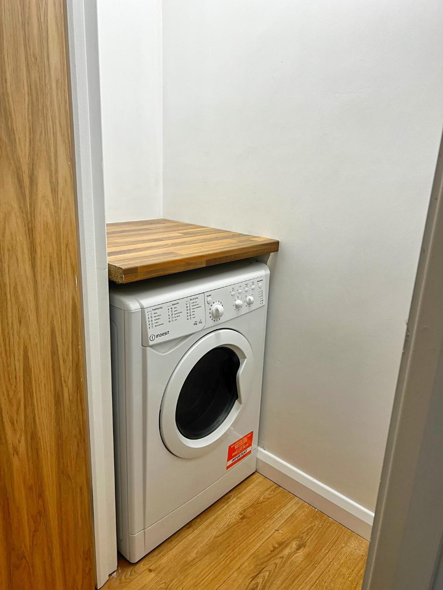 Bangor Central Apartments エクステリア 写真