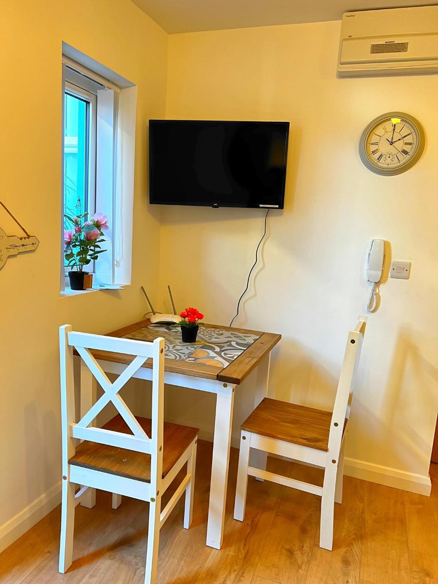 Bangor Central Apartments エクステリア 写真